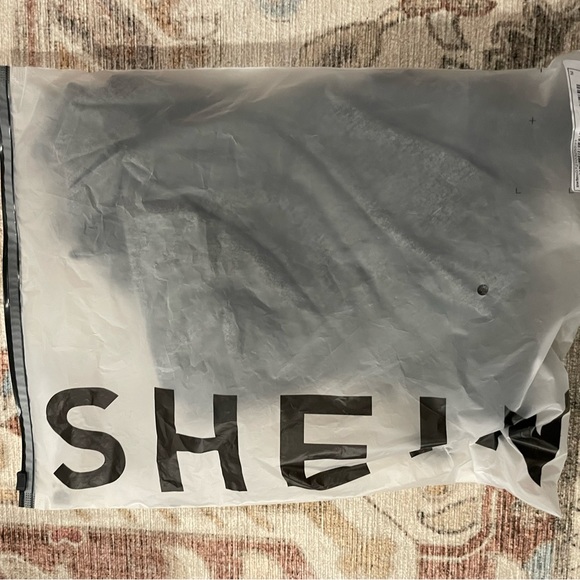 Shein bundle - Picture 10 of 11